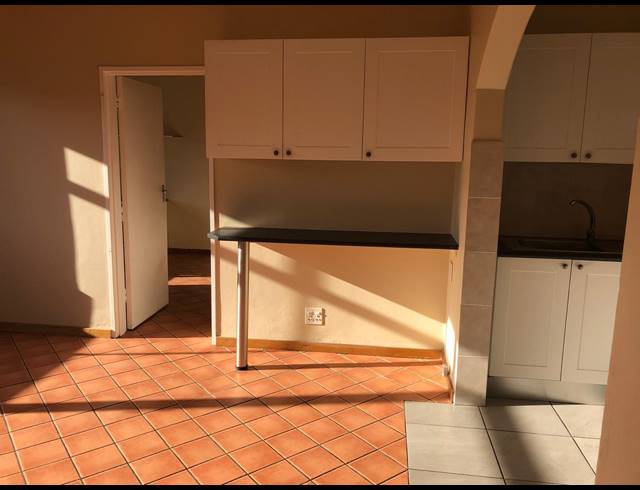 3 BEDROOM APARTMENT RENTED IN ZONNEBLOEM